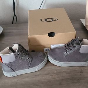 UGG 8c Sneaker